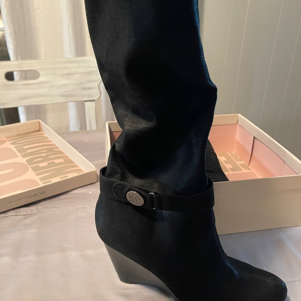 Black Boot With Wedge Heel - image 1